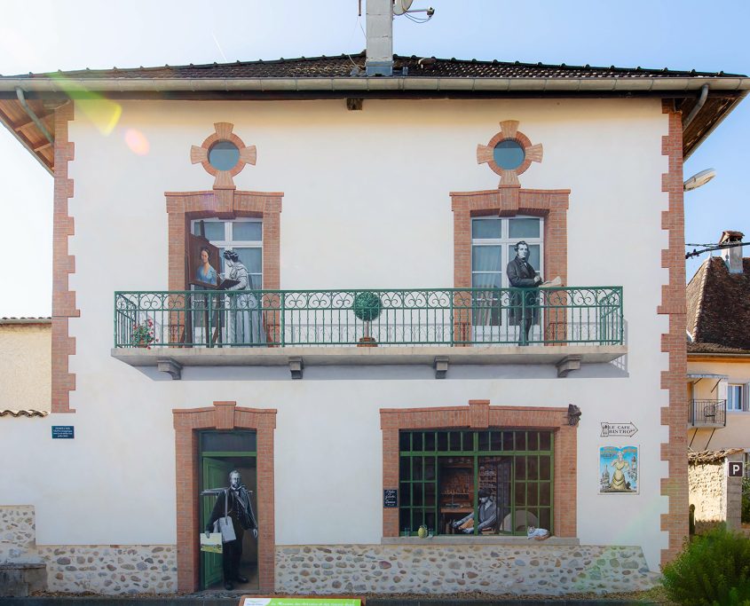 Trompe l’œil peint. Thème Histoire et patrimoine. Val-de-Virieu (38)