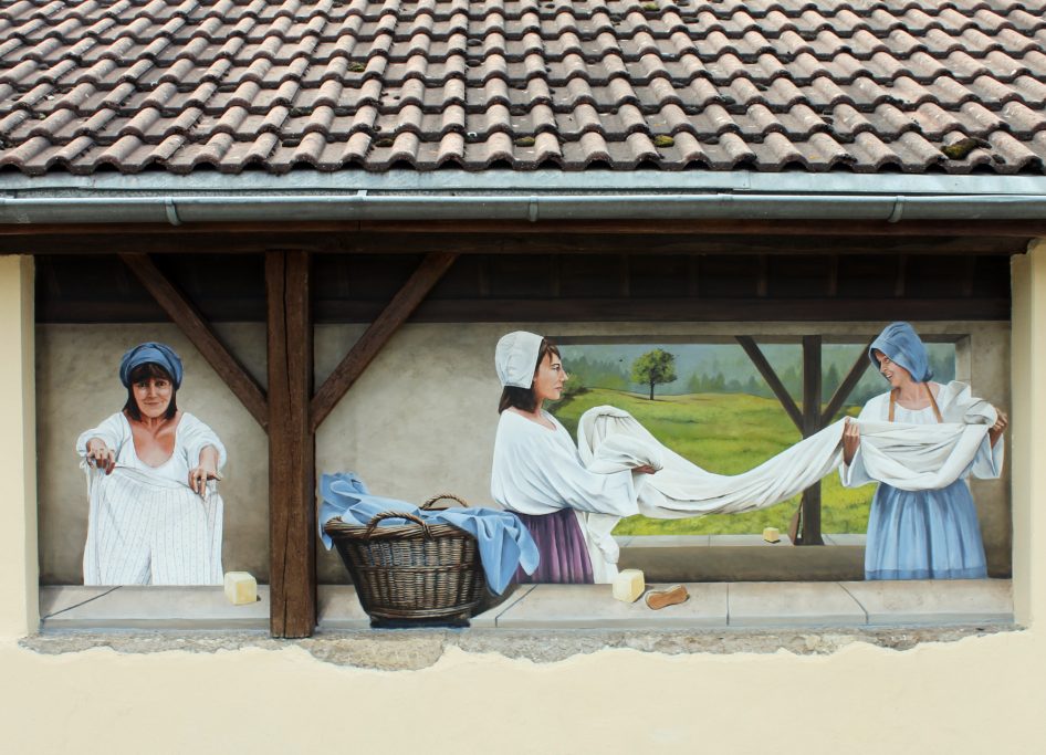 Trompe l'oeil peint, Vouvray (01), Thème "Les Lavandières"